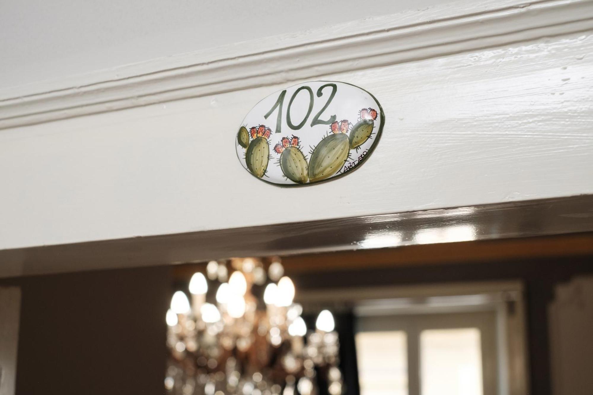 Borgo Antico Rooms Месина Екстериор снимка